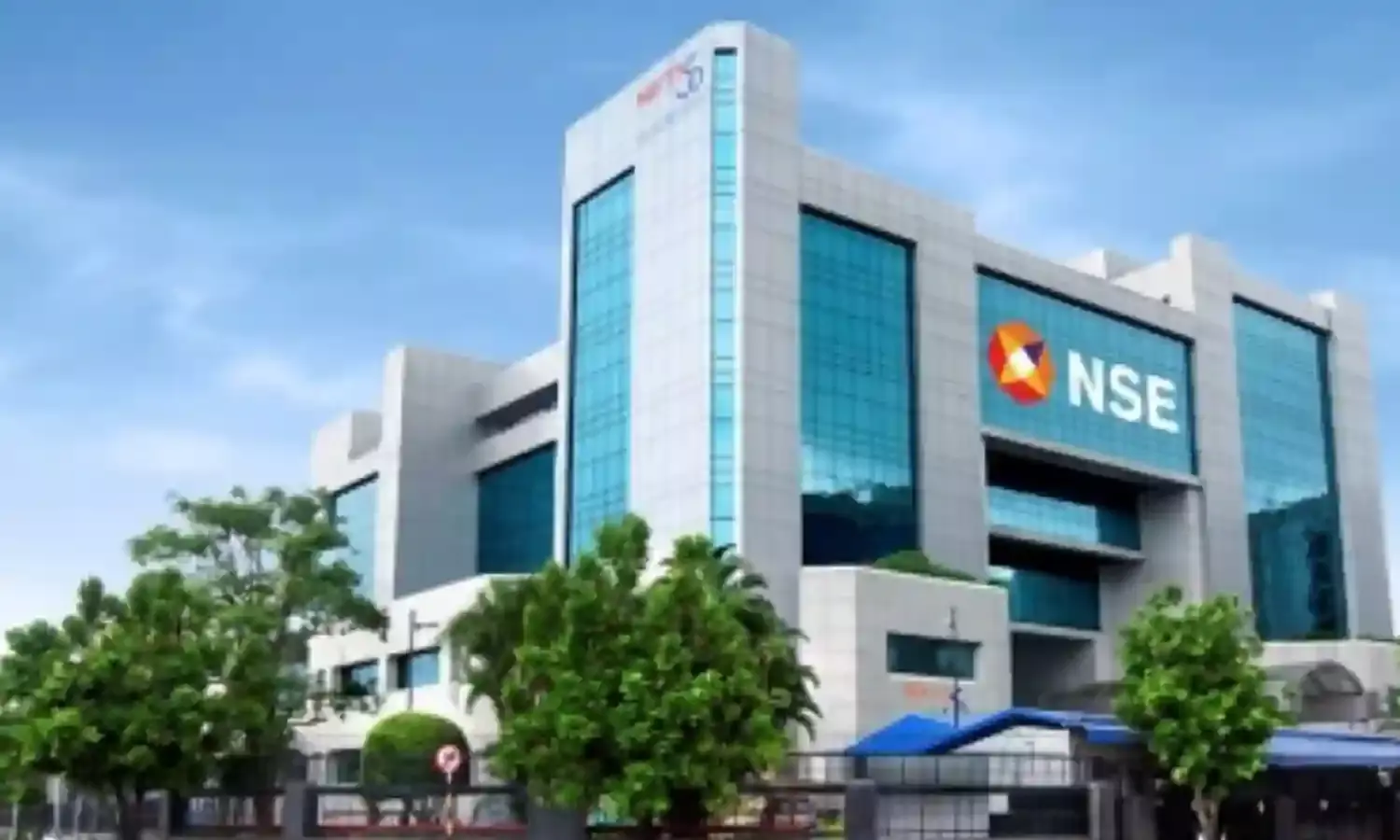 SEBI slaps Rs. 6 crore penalty on NSE for alleged investment in unrelated businesses