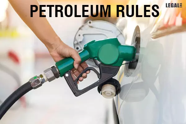 Bombay High Court: Pendency of Civil Suits Does Not Confer Upon Licensee ‘Right to Site’ For Storing Petroleum After Lease Expiry Under Petroleum Rules 2002
