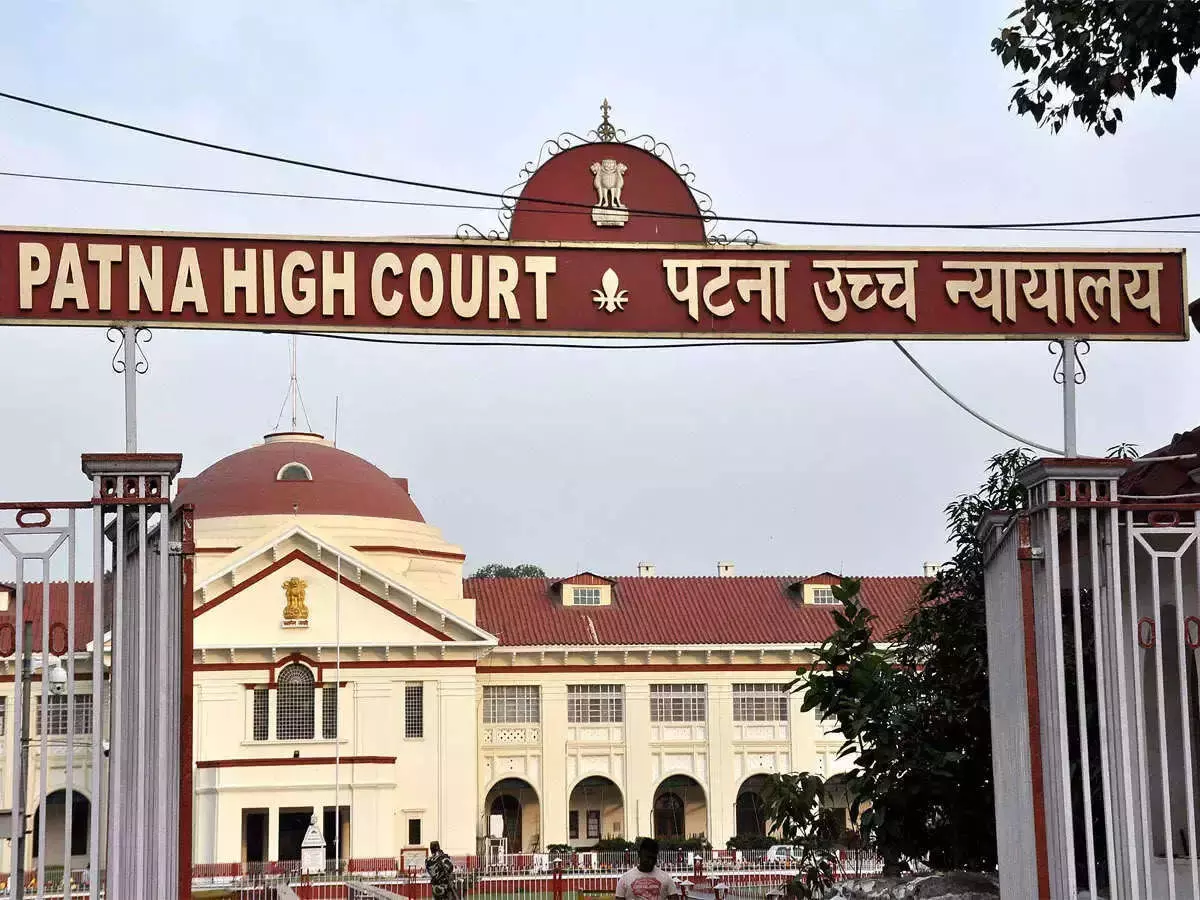 Patna High Court: Differentiation In Leave Encashment Exemption Between Government Employees And Others Does Not Violate Article 14