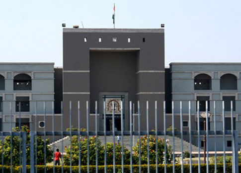 Gujarat High Court Tells Varsities not to Make Degrees Farcical