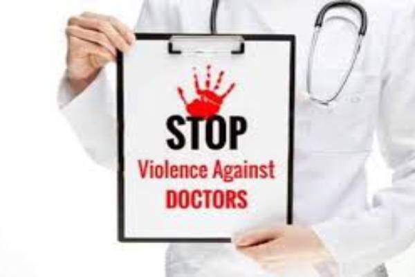 Violence against doctors and medical staff made cognizable and non-bailable offence