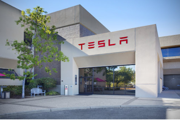Patent infringement suit filed against Tesla over cellular connectivity in vehicles